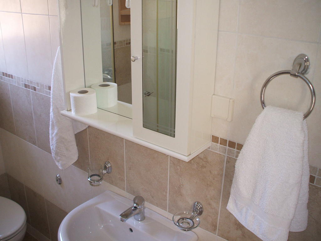 Egon Apartments Budva Bilik gambar